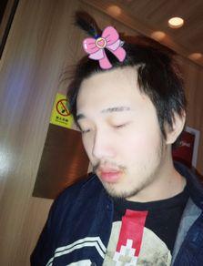 女陪玩吃瓜,揭秘游戏圈幕后故事